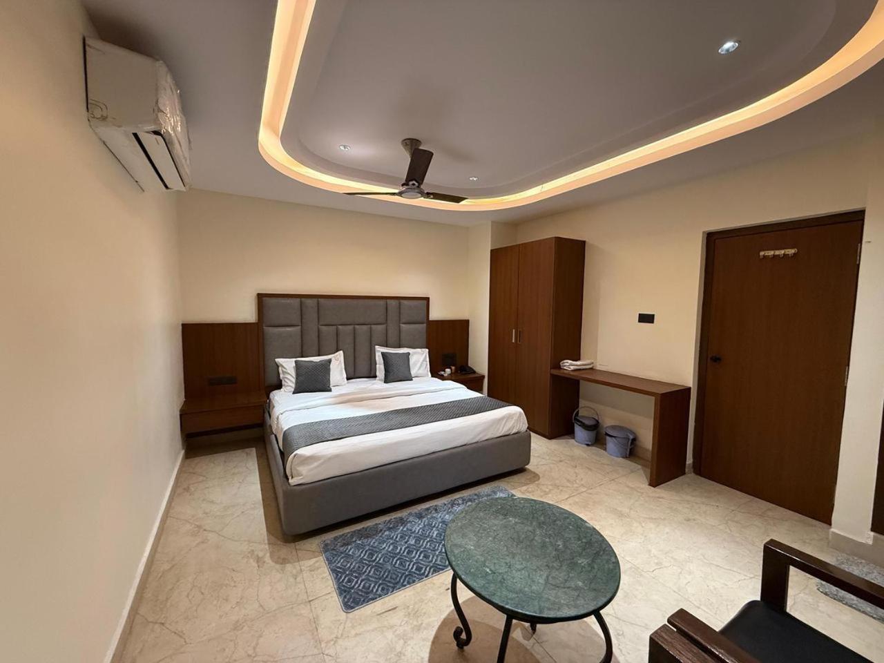 Agarwal'S Residency Hotel Visakhapatnam Bagian luar foto