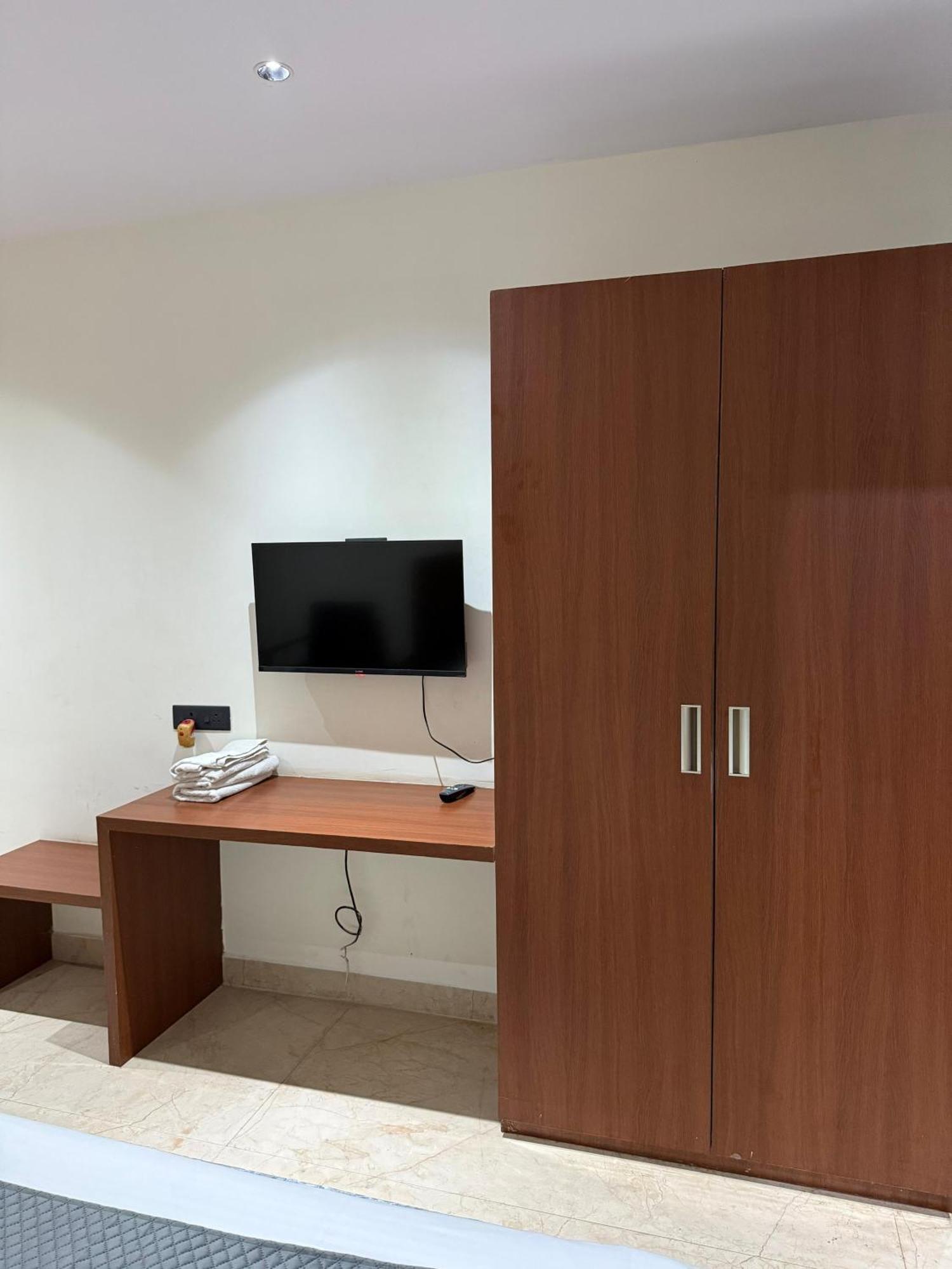 Agarwal'S Residency Hotel Visakhapatnam Bagian luar foto