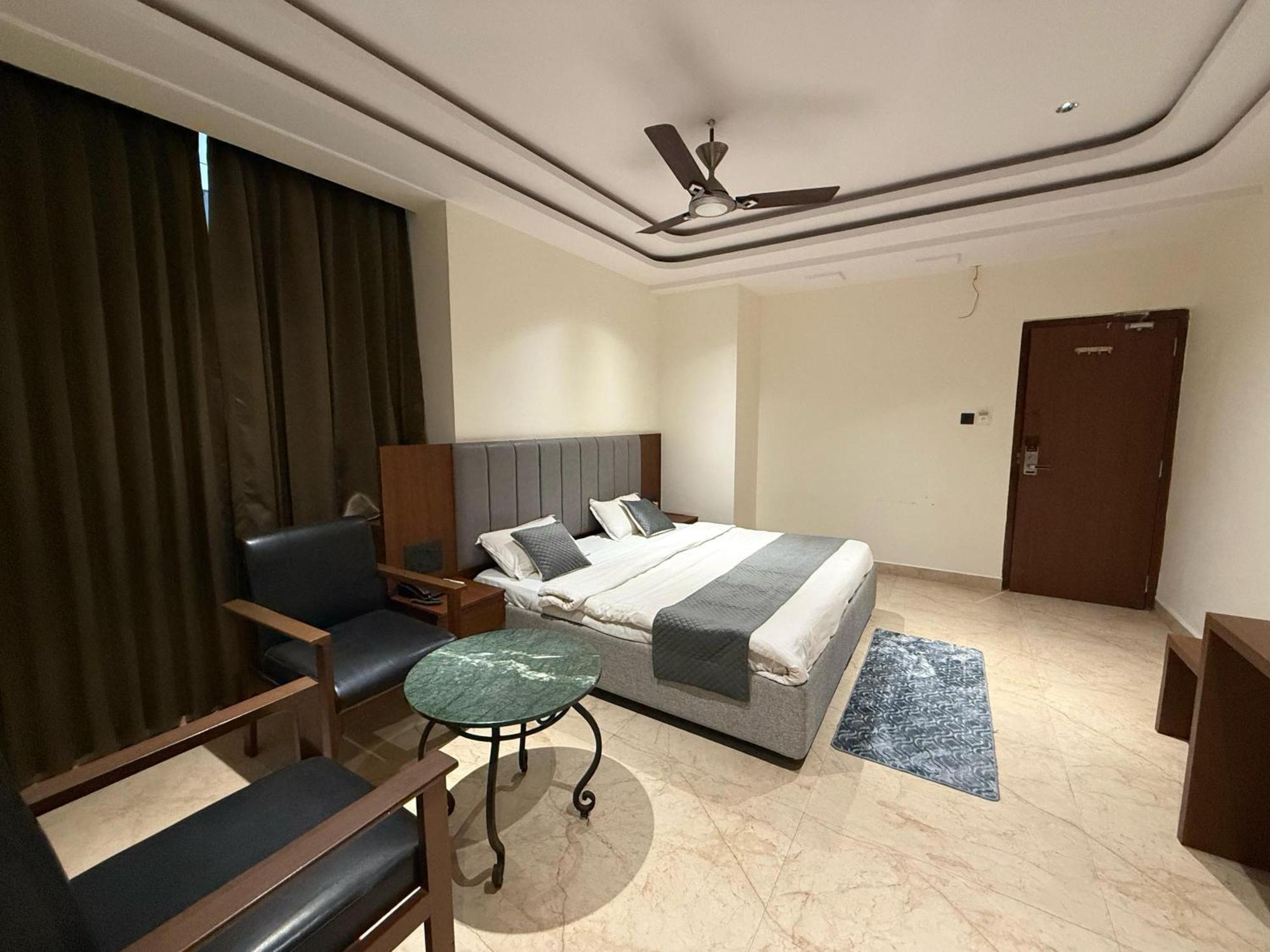 Agarwal'S Residency Hotel Visakhapatnam Bagian luar foto