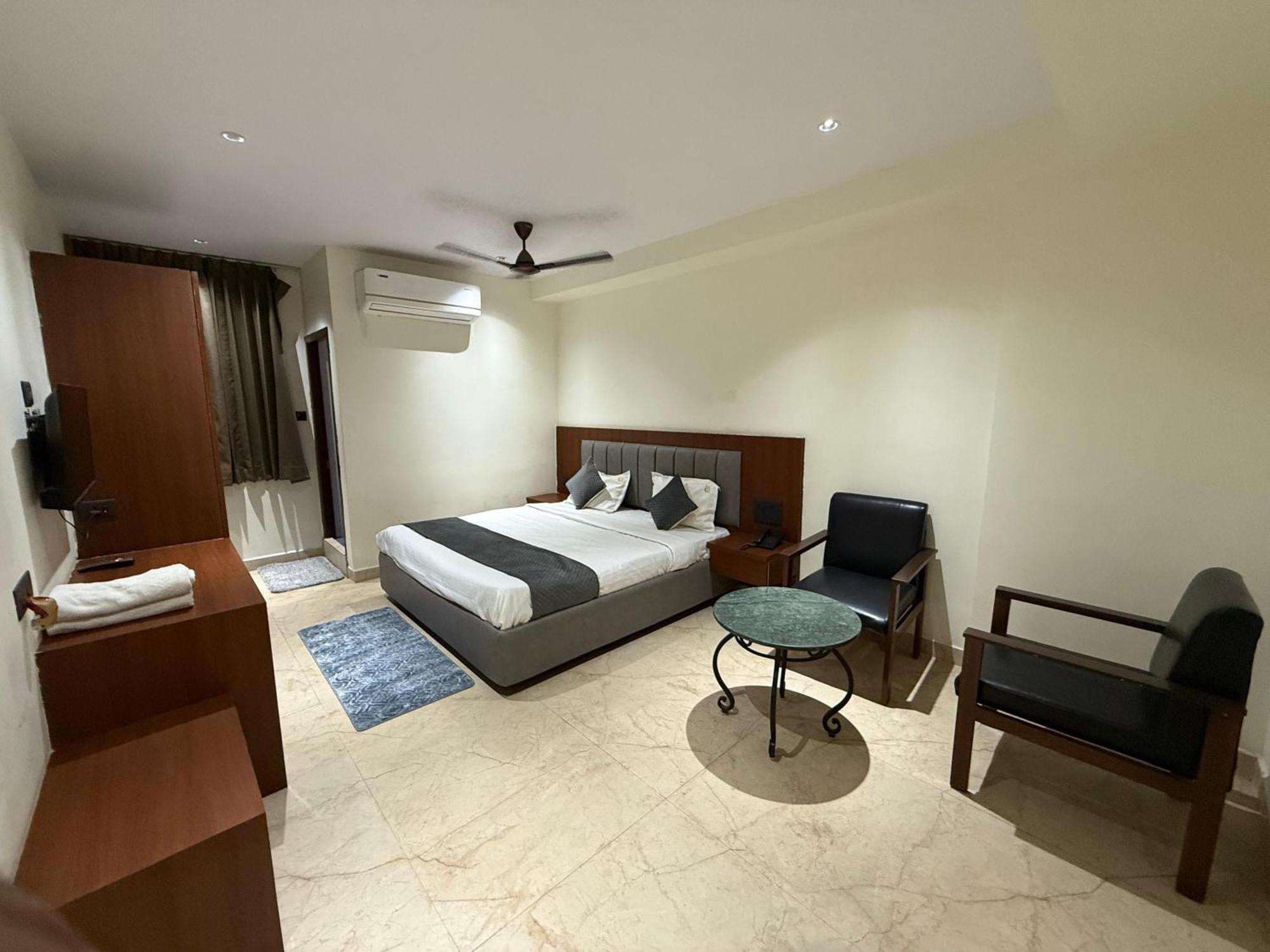 Agarwal'S Residency Hotel Visakhapatnam Bagian luar foto